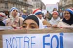 Manifestation pour le droit du port du voile &agrave; l'&eacute;cole/Photo Moctar KANE